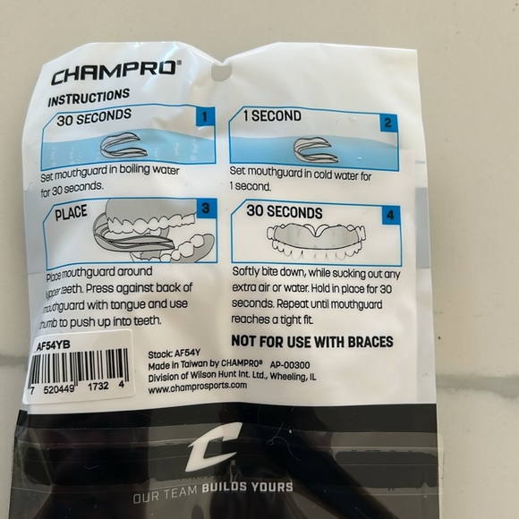 NWT Youth mouth guard lot - Picture 3 of 4